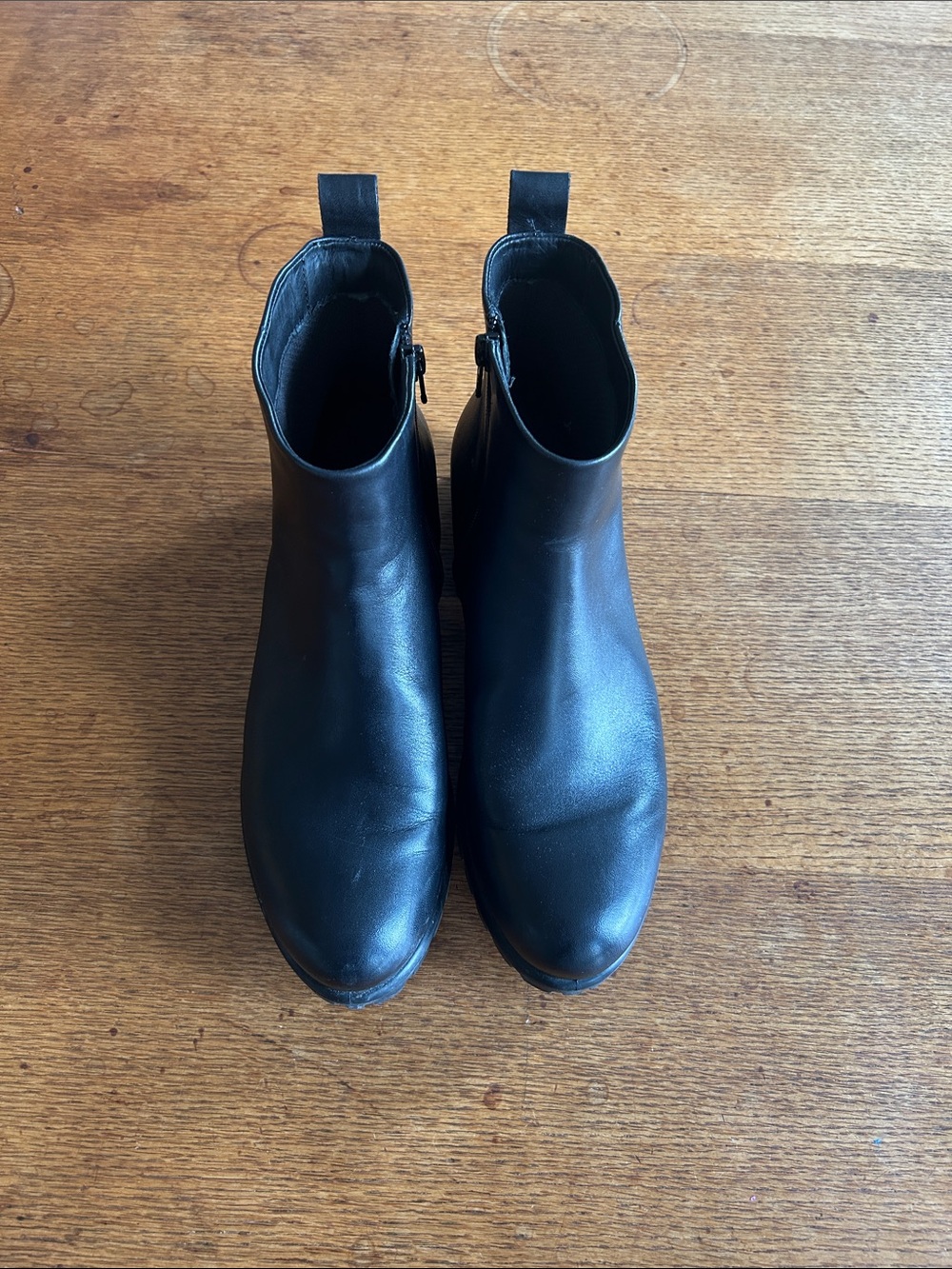 Ecco Black Leather Chelsea Boots 10.5 or 41